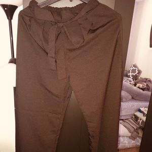 Dress pants with bow